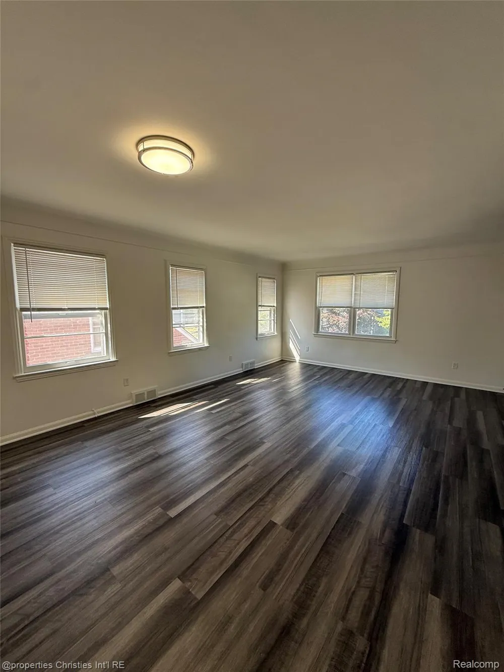 311 S Pleasant Street Royal Oak City, MI 48067