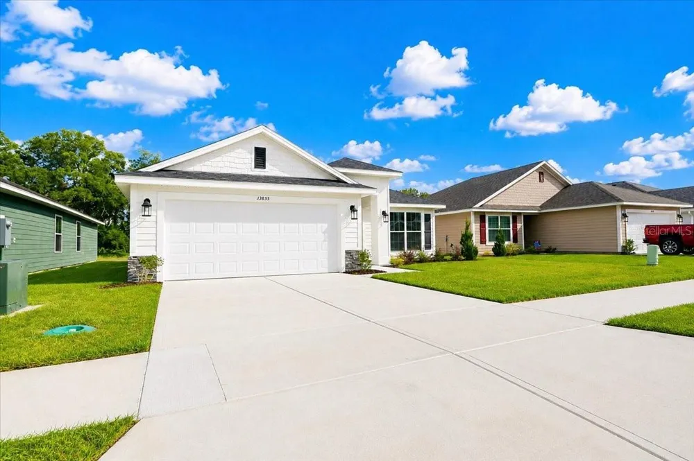 2561 SW 250TH DRIVE Newberry, FL 32669