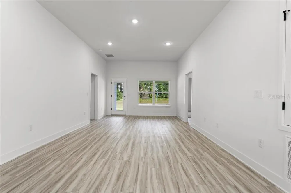 2561 SW 250TH DRIVE Newberry, FL 32669