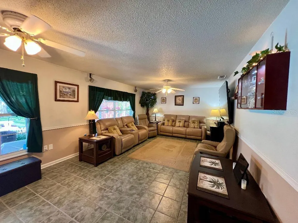 4033 SE 15TH ST ocala, FL 34471