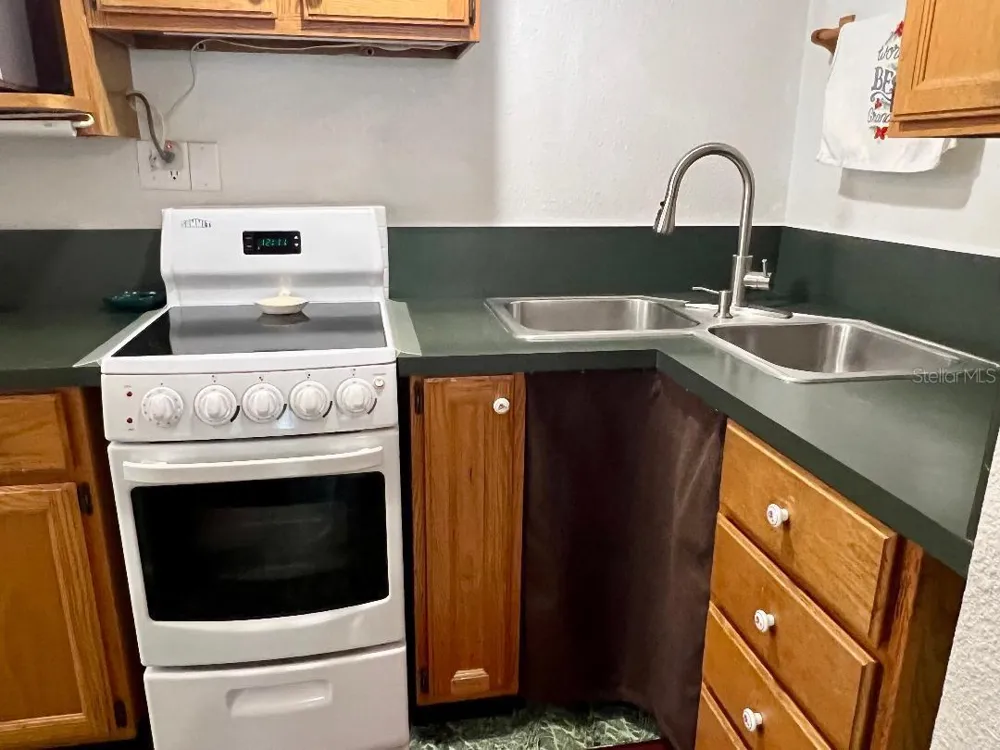 4033 SE 15TH ST ocala, FL 34471