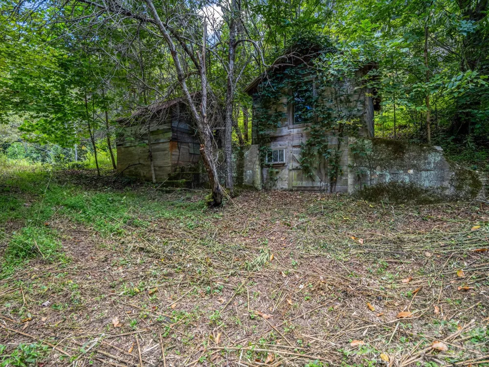 1545 North Fork Road Marshall, NC 28753