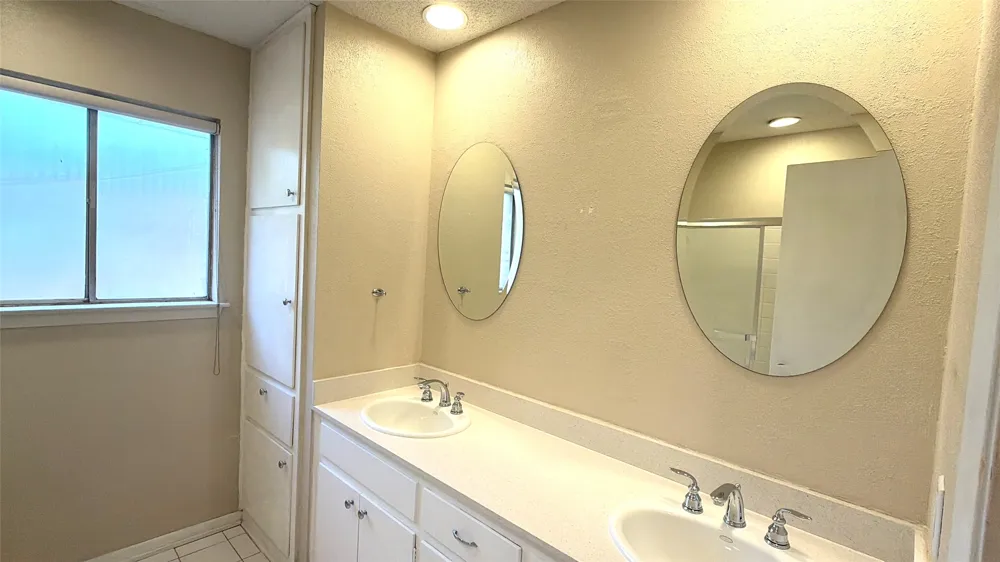 12312 Knoll Ridge Drive Austin, TX 78758