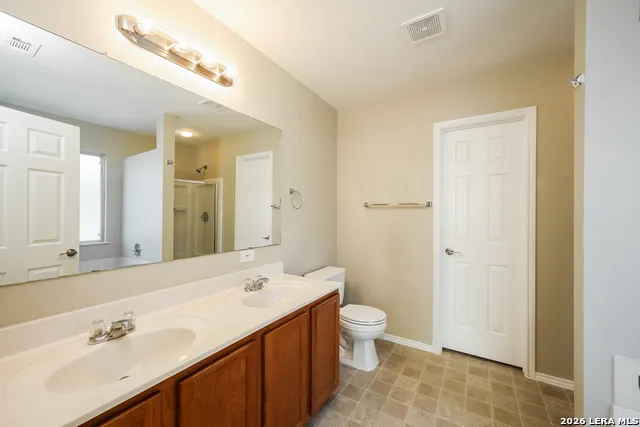 122 Blue Juniper San Antonio, TX 78253