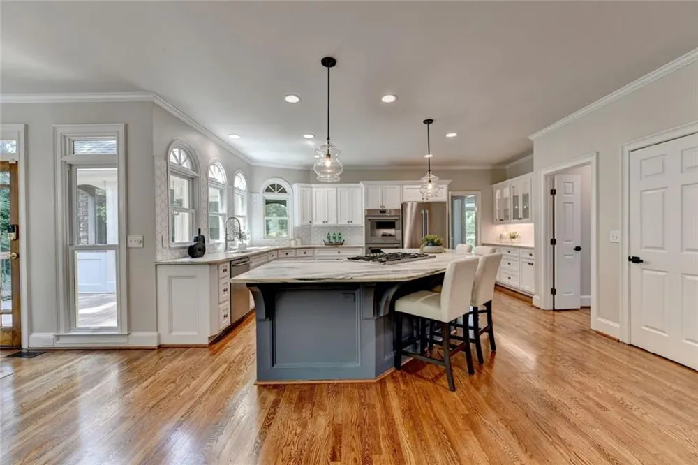 4105 Falls Ridge Drive Johns Creek, GA 30022