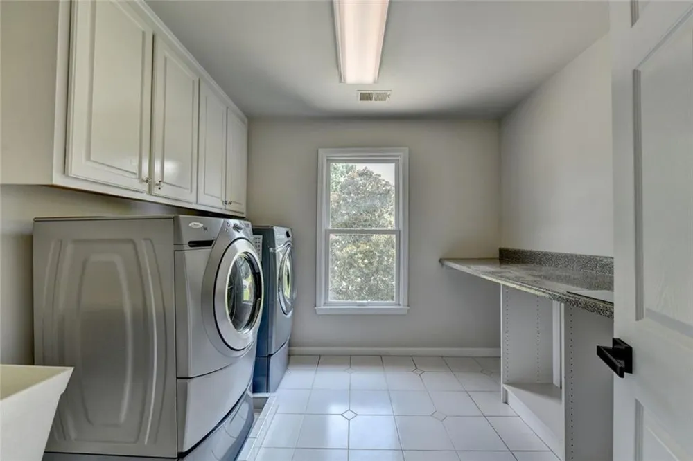 4105 Falls Ridge Drive Johns Creek, GA 30022