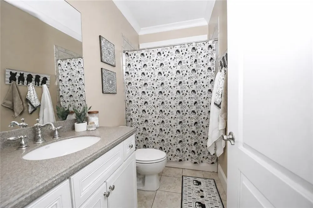 1085 Charles Towne Square Sandy Springs, GA 30328