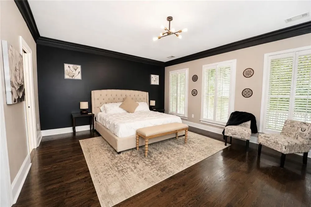 1085 Charles Towne Square Sandy Springs, GA 30328