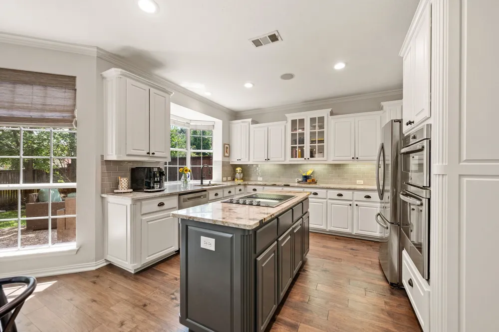 709 Lakeway Drive Keller, TX 76248