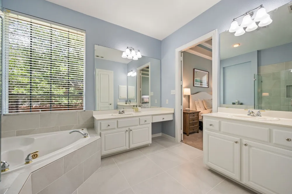 709 Lakeway Drive Keller, TX 76248