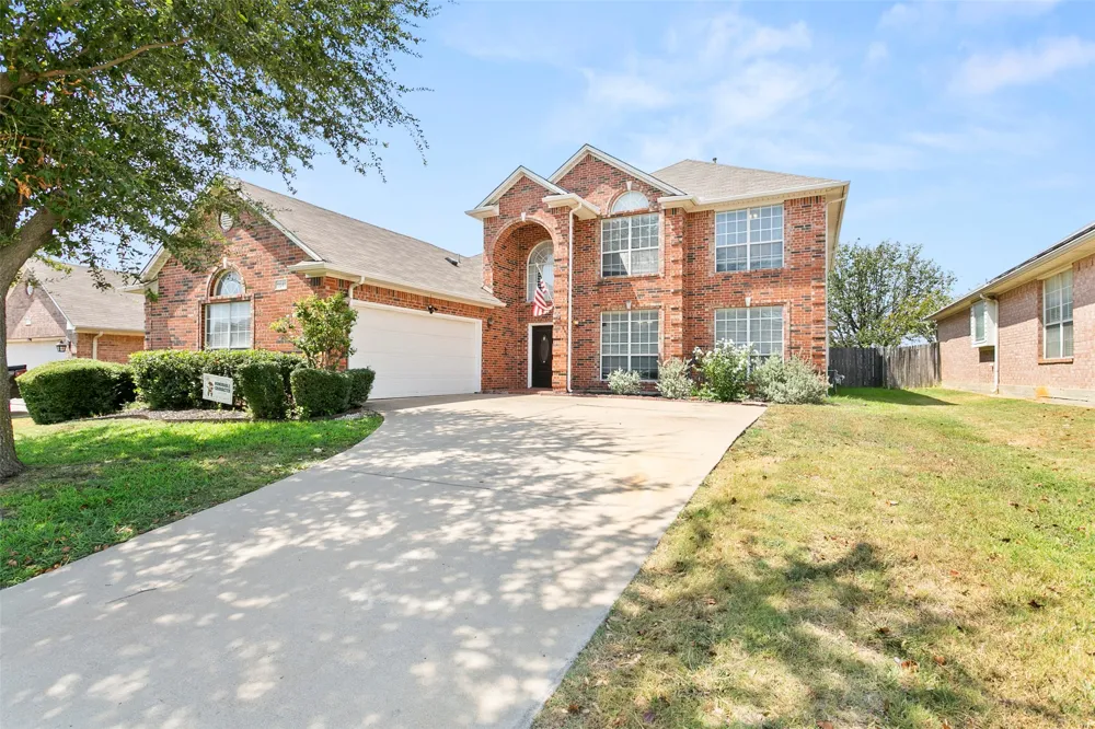 8641 Shadow Trace Drive Fort Worth, TX 76244
