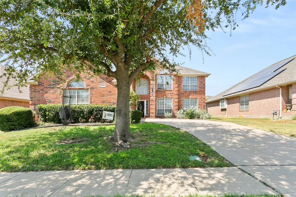 8641 Shadow Trace Drive Fort Worth, TX 76244