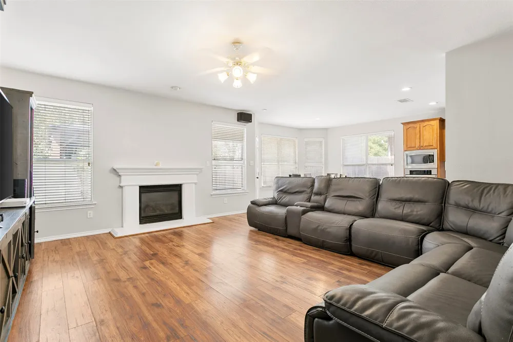 8641 Shadow Trace Drive Fort Worth, TX 76244