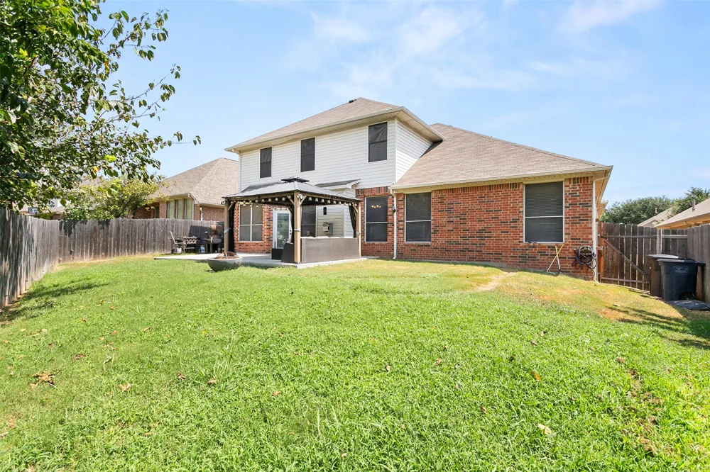 8641 Shadow Trace Drive Fort Worth, TX 76244
