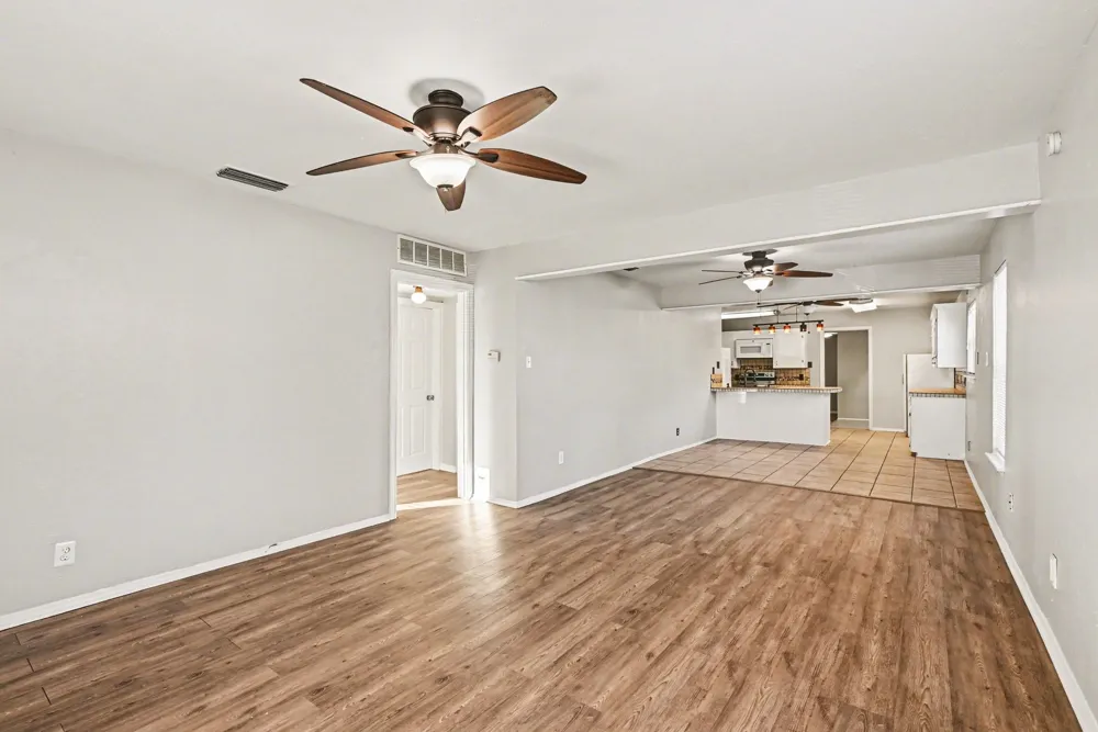 3720 Stanley Avenue Fort Worth, TX 76110