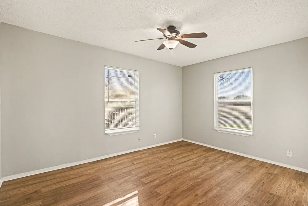 3720 Stanley Avenue Fort Worth, TX 76110
