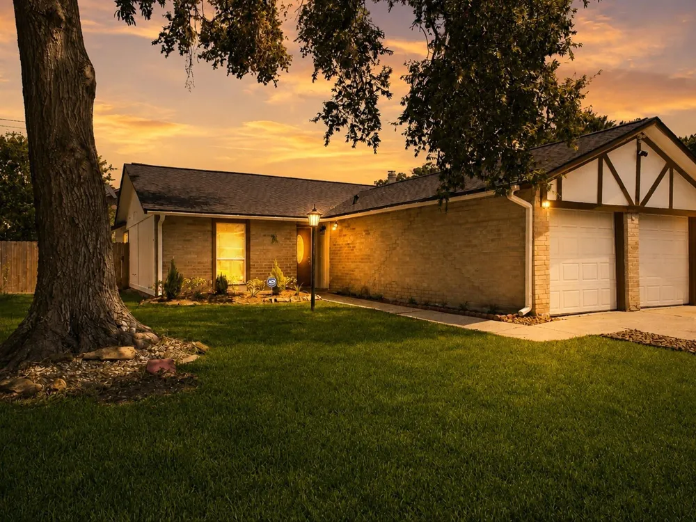 19930 Burle Oak Drive Humble, TX 77346