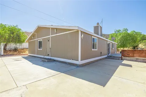 510 E Soledad Pass