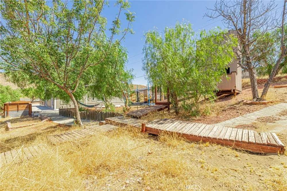 510 E Soledad Pass Palmdale, CA 93550