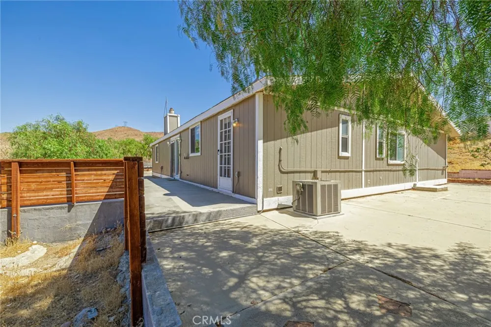510 E Soledad Pass Palmdale, CA 93550