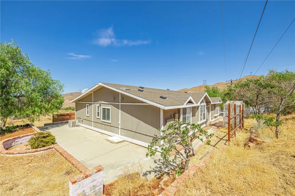 510 E Soledad Pass Palmdale, CA 93550