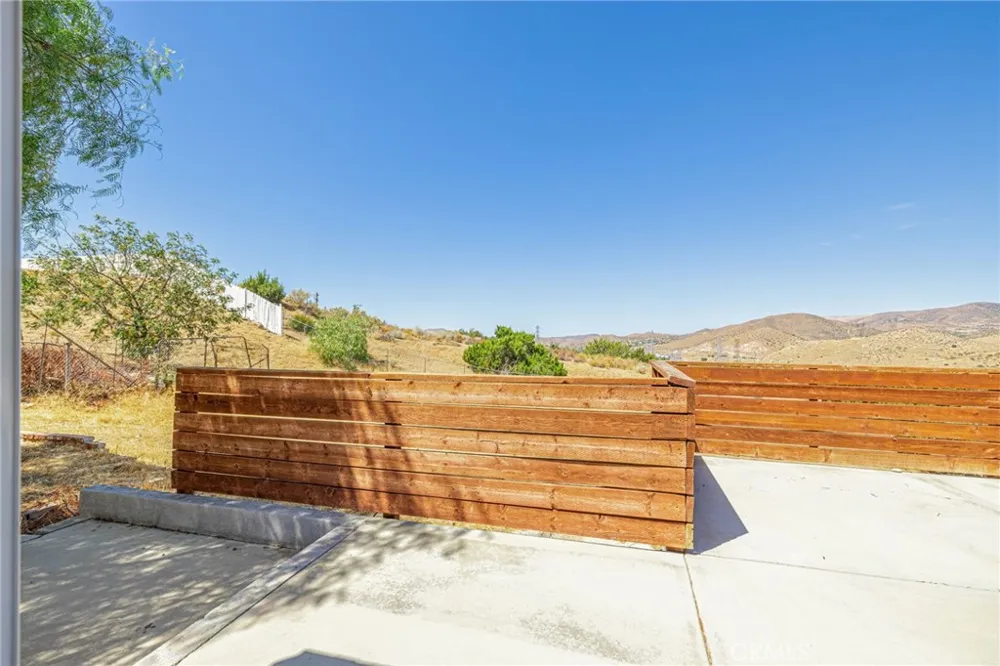 510 E Soledad Pass Palmdale, CA 93550