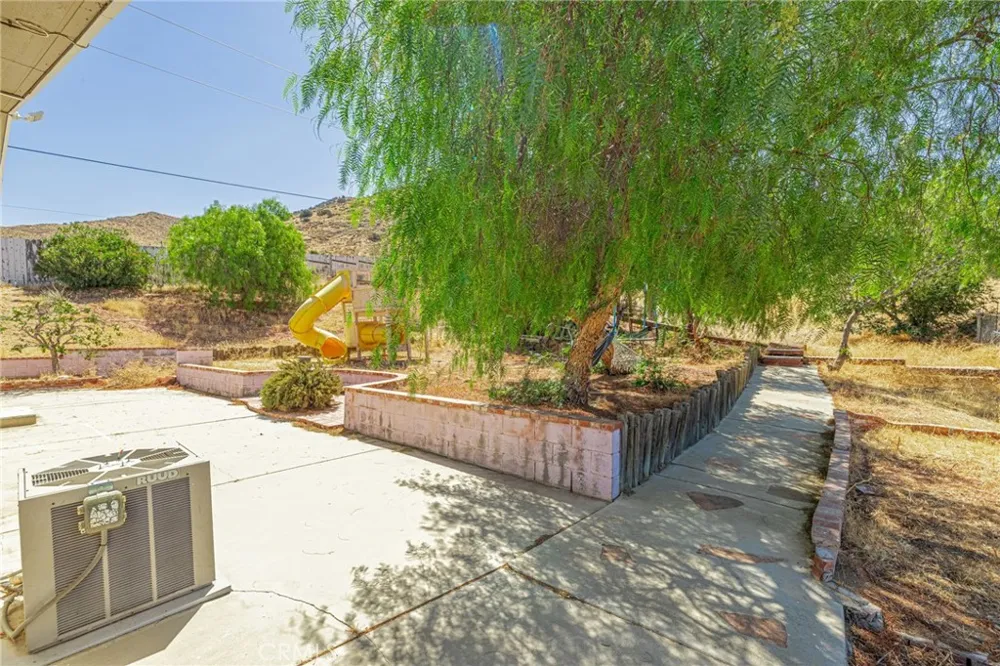 510 E Soledad Pass Palmdale, CA 93550