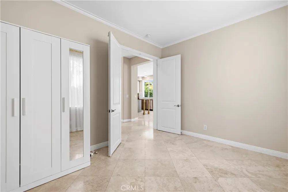 26085 Salinger Stevenson Ranch, CA 91381