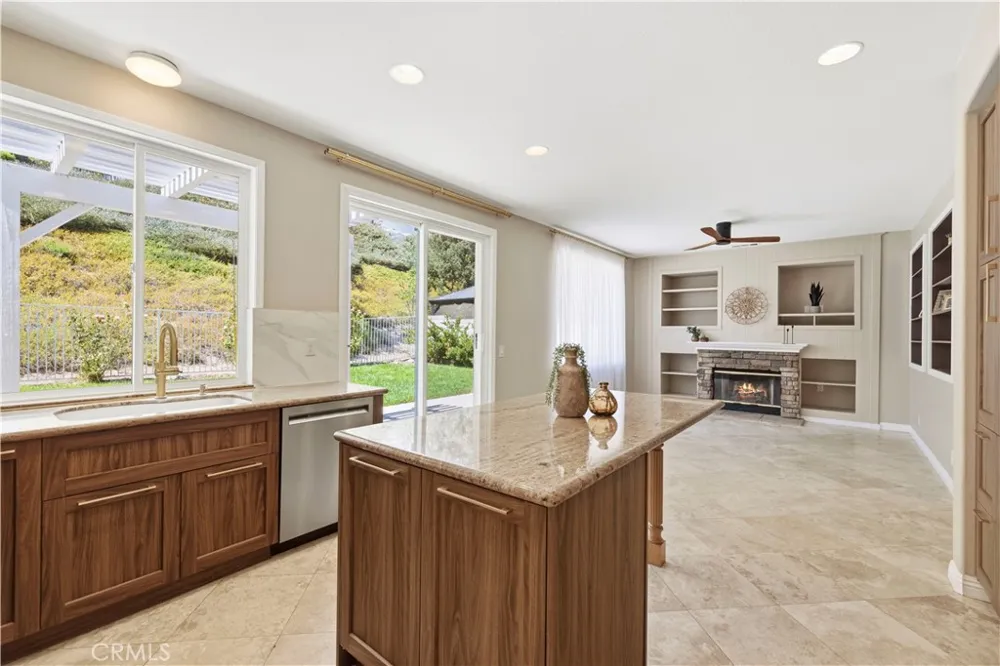 26085 Salinger Stevenson Ranch, CA 91381