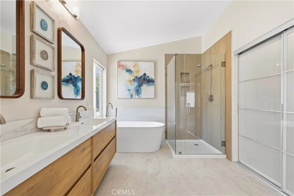26085 Salinger Stevenson Ranch, CA 91381