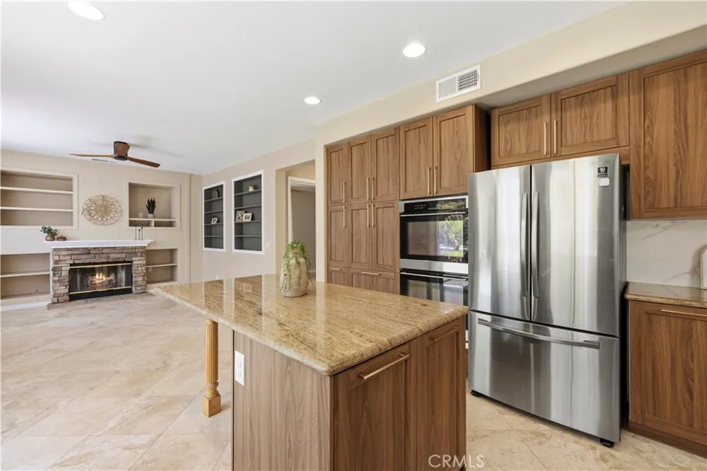26085 Salinger Stevenson Ranch, CA 91381