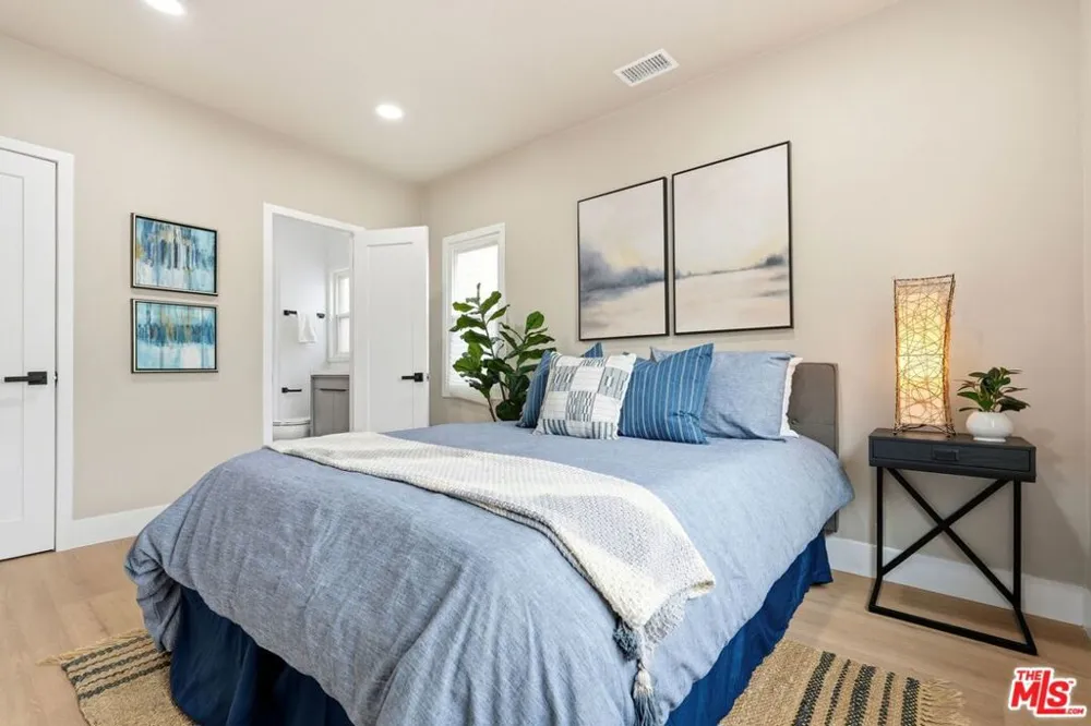 6015 Keniston Avenue Los Angeles, CA 90043