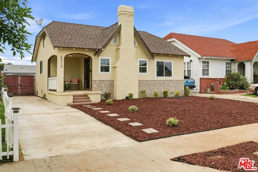 6015 Keniston Avenue Los Angeles, CA 90043