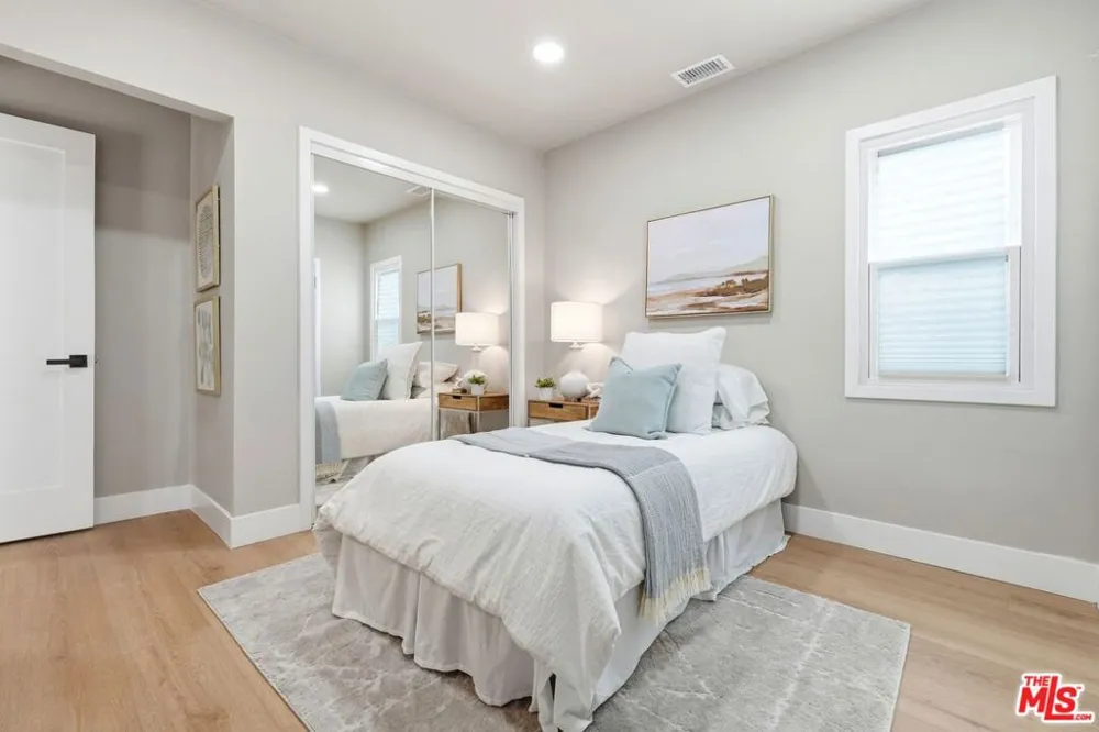 6015 Keniston Avenue Los Angeles, CA 90043