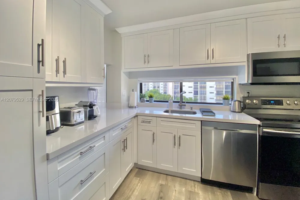 16919 Bay Rd #703 Sunny Isles Beach, FL 33160