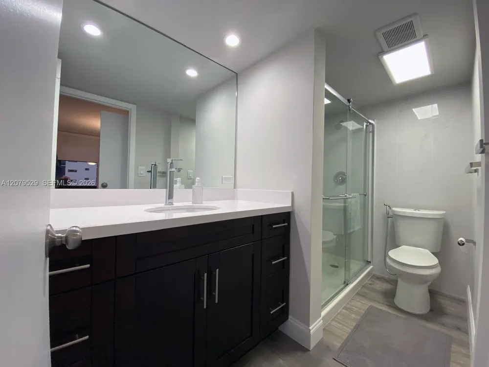 16919 Bay Rd #703 Sunny Isles Beach, FL 33160