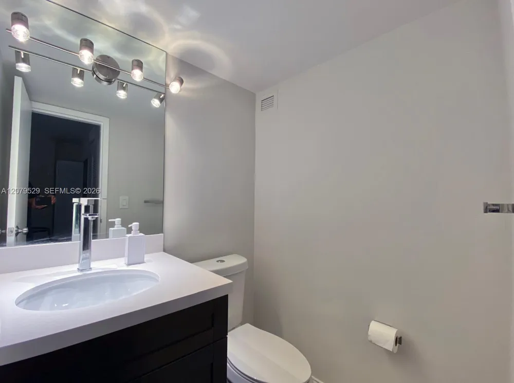 16919 Bay Rd #703 Sunny Isles Beach, FL 33160