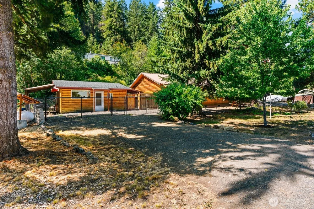 150 Pine Cliffs Drive Naches, WA 98937