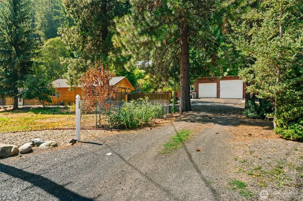 150 Pine Cliffs Drive Naches, WA 98937