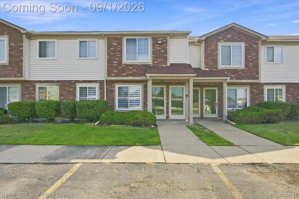 31842 Kelly Road #3 Roseville City, MI 48066
