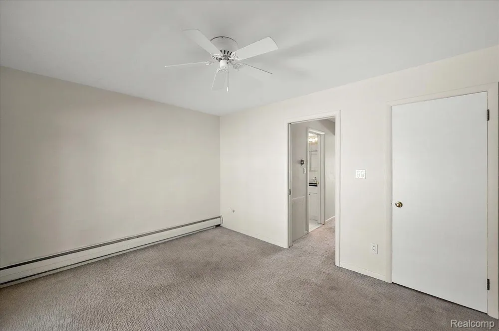 2820 Woodslee Drive #308 Royal Oak City, MI 48073
