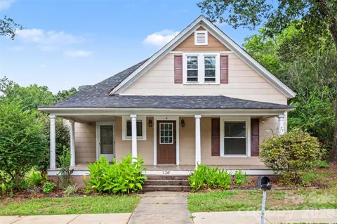 126 E Division Avenue