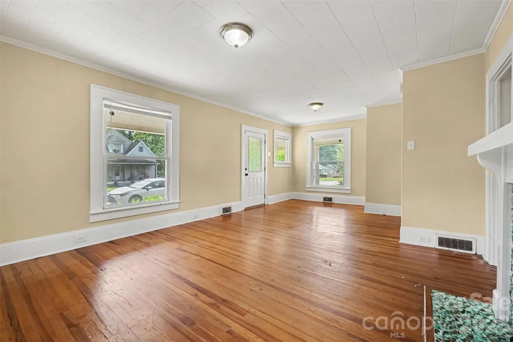 126 E Division Avenue East Spencer, NC 28144