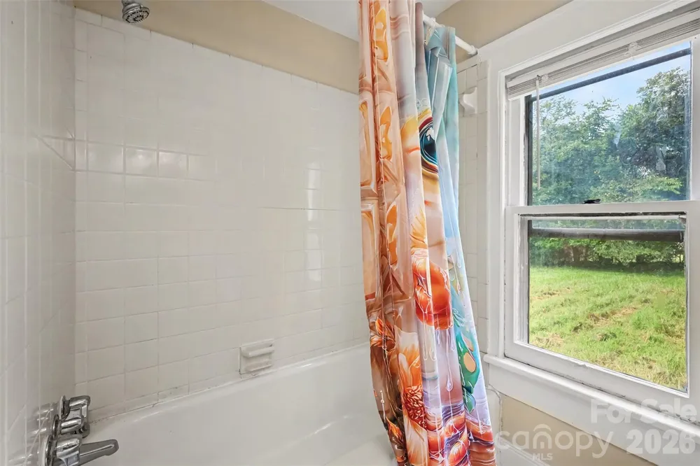 126 E Division Avenue East Spencer, NC 28144