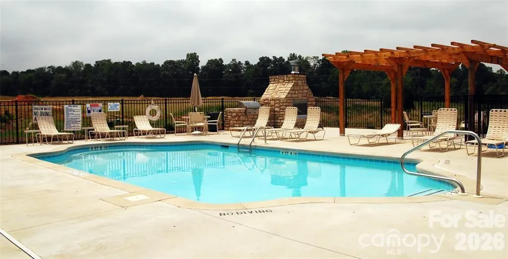 827D Wynnshire Drive #62 Hickory, NC 28601