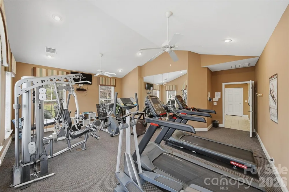 827D Wynnshire Drive #62 Hickory, NC 28601