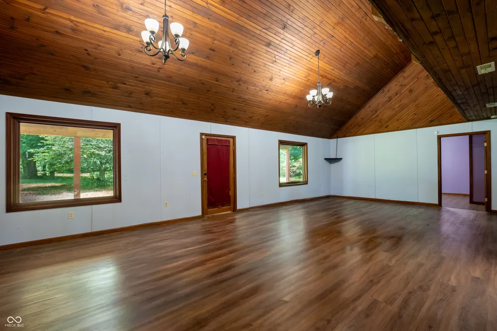 6546 County Road 1300 E Seymour, IN 47274