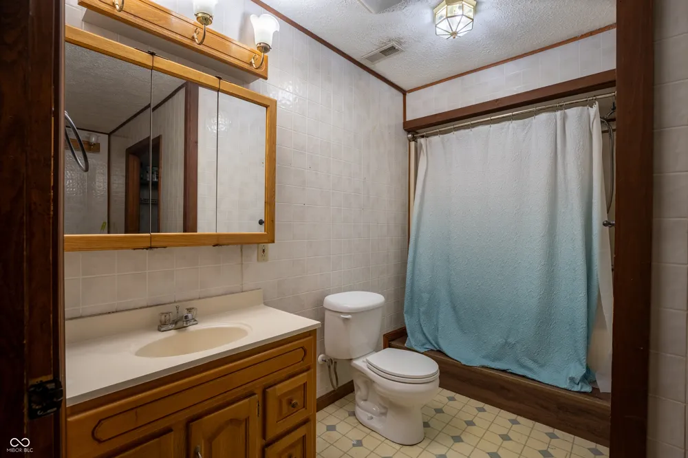 6546 County Road 1300 E Seymour, IN 47274