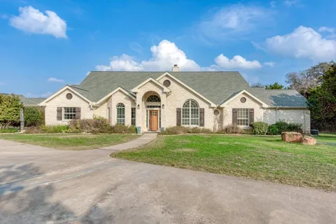 401 Roy Creek Lane