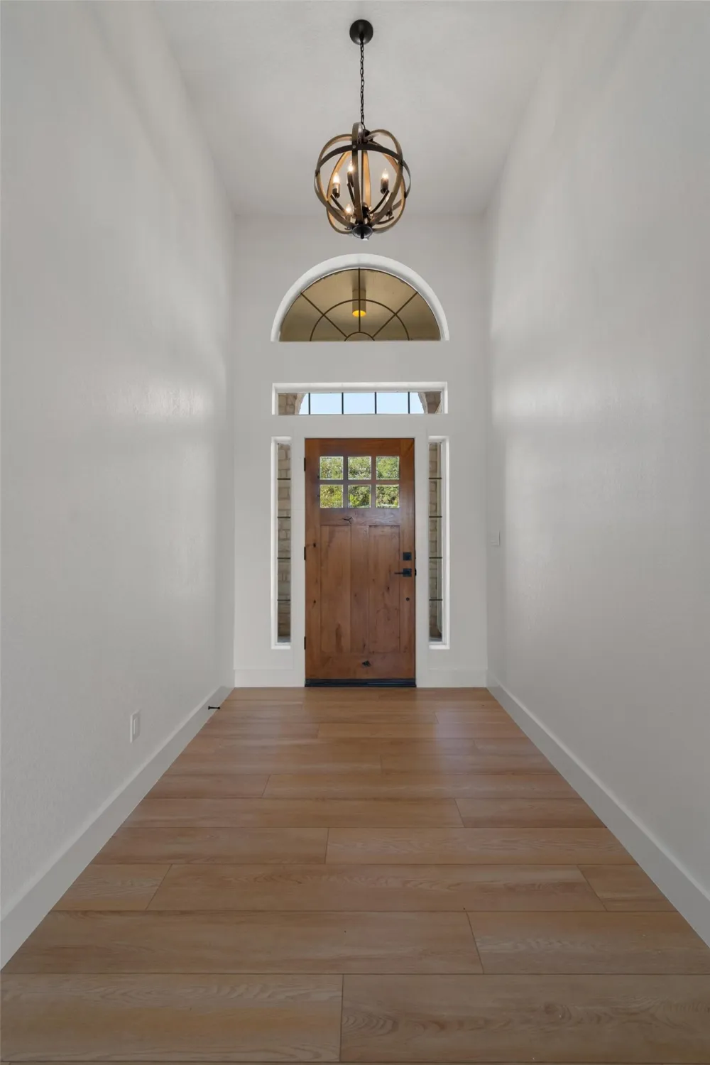 401 Roy Creek Lane Dripping Springs, TX 78620